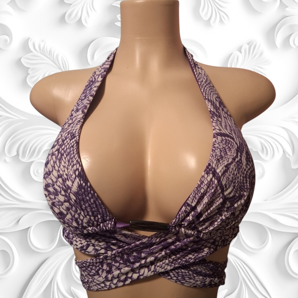 Beach Bunny Kardashiams Swimwear Top Only No Bottom